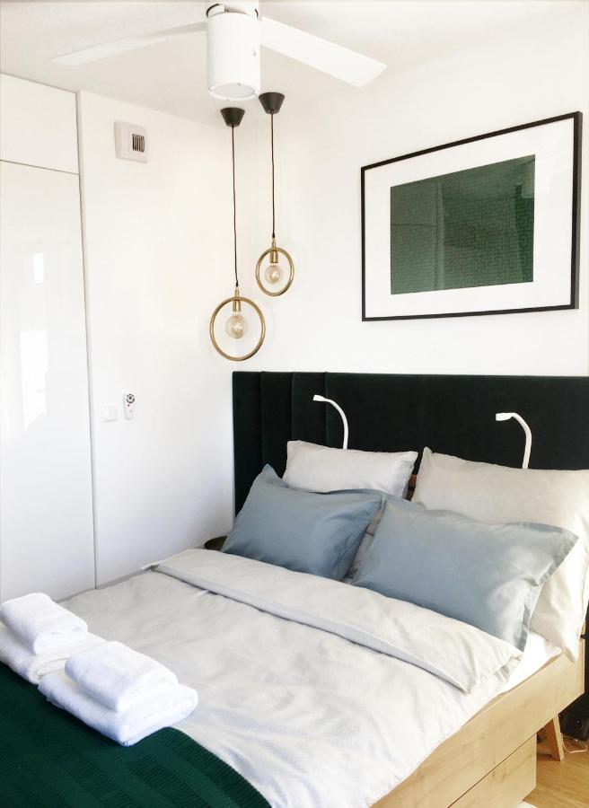 Green Apartment Gdansk Z Garazem Kültér fotó